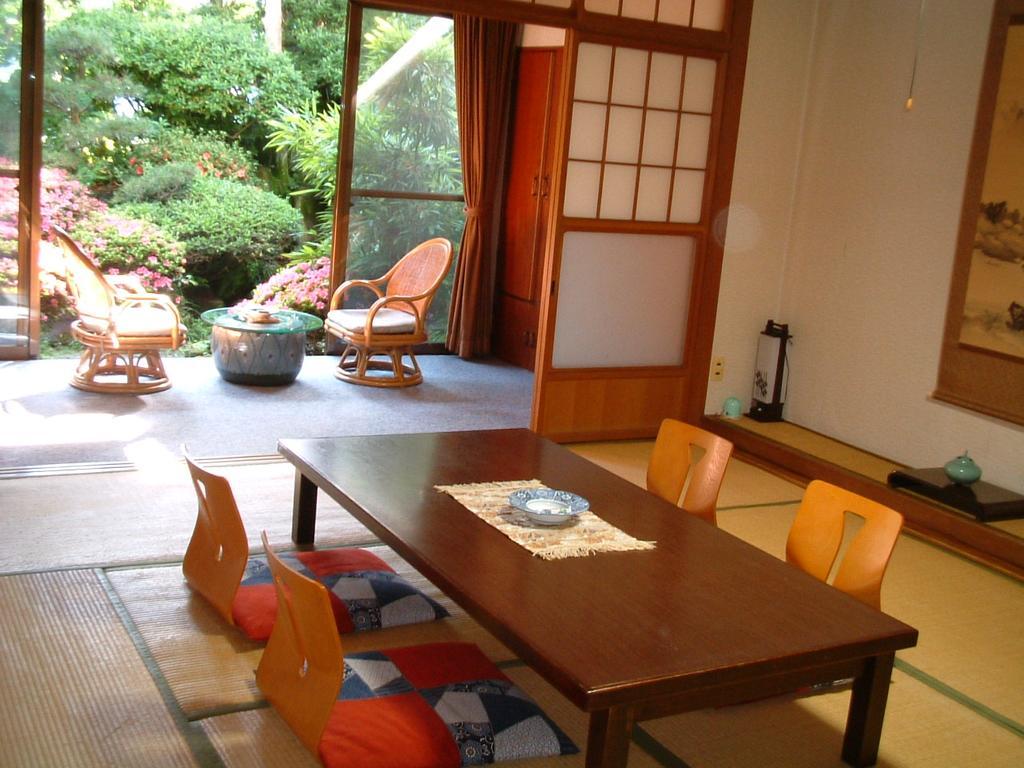 Ureshino Onsen Shoen Hotel Exterior foto