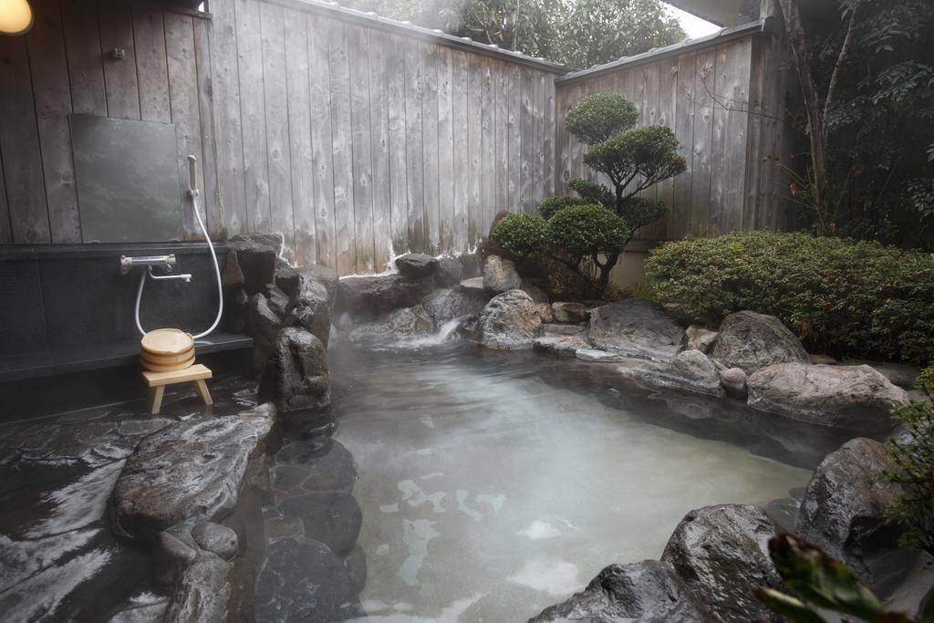 Ureshino Onsen Shoen Hotel Exterior foto